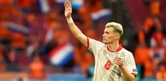 Fenerbahçe, Makedon sol bek Ezgjan Alioski'yi 1 yıllığına kiraladı! Bu akşam İstanbul'a gelmesi bekleniyor