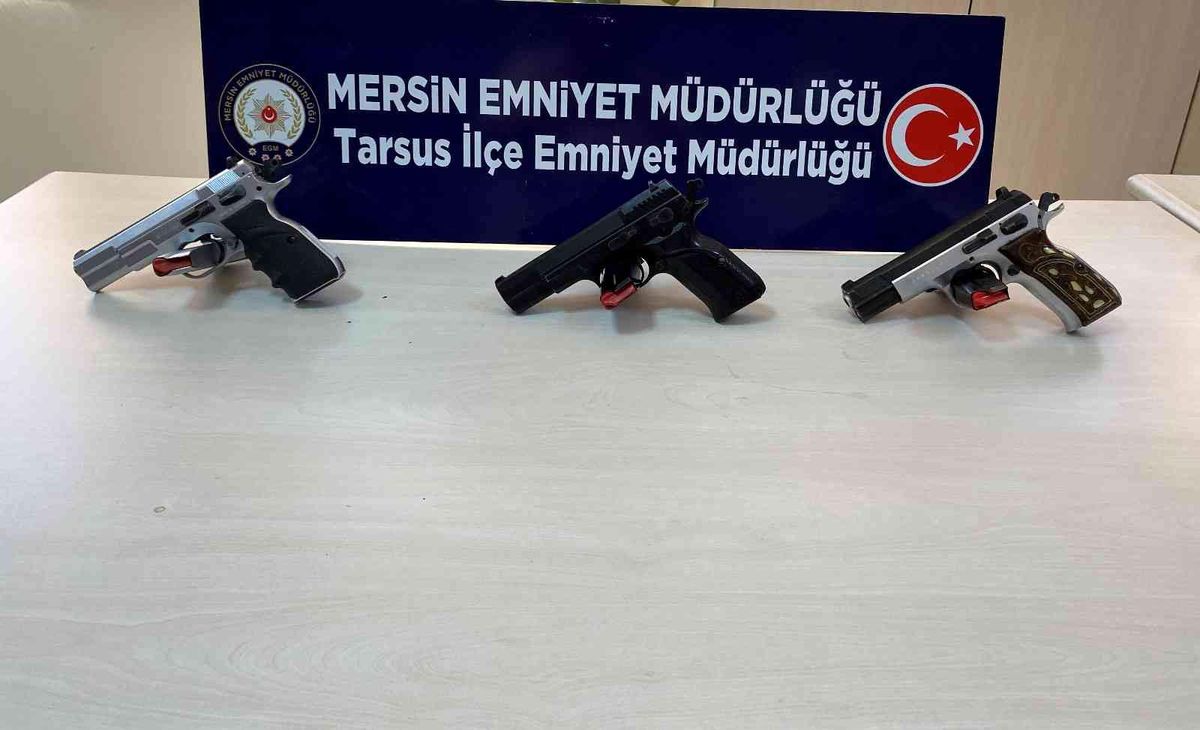 Tarsus\'ta çeşitli suçlardan aranan 25 kişi tutuklandı