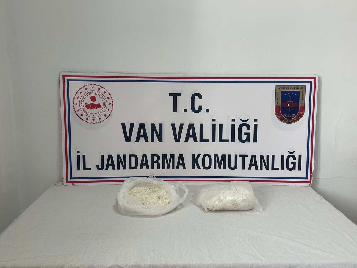 Van\'da 4 kilo 454 gram sentetik uyuşturucu ele geçirildi