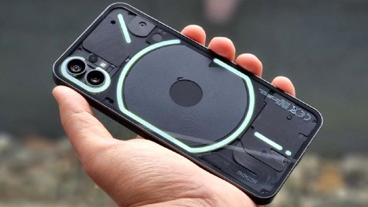 Yeni Nothing Phone (1) güncellemesi, performansa odaklanıyor!