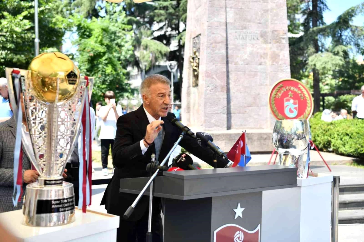 Ahmet Ağaoğlu: "Trabzonspor\'un tüm başarıların hepsinde alnı ak, başı dik oldu"