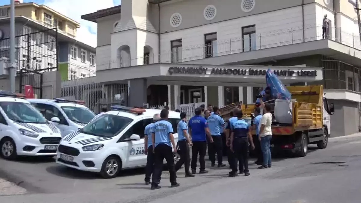 Çekmeköy\'de İmara Açılan Parkta Nöbet Tutan Vatandaşlara Polis Müdahale Etti: 9 Kişi Gözaltına Alındı