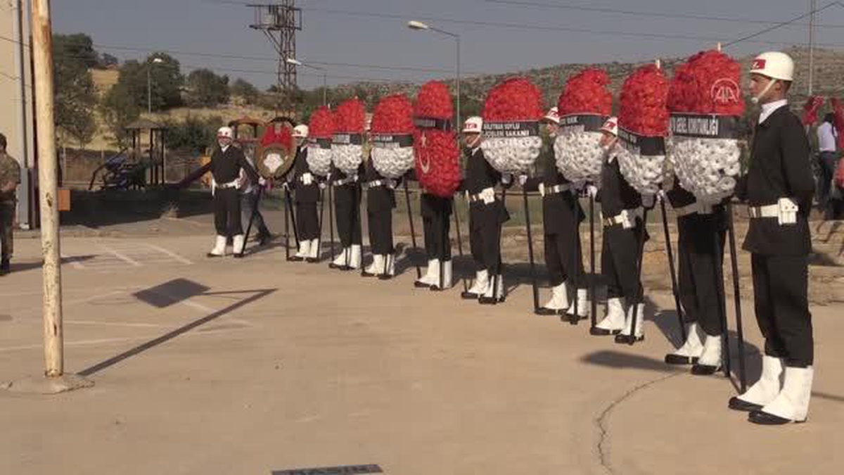 DİYARBAKIR - Hatay\'da şehit olan Piyade Er Sofioğlu için cenaze töreni düzenlendi