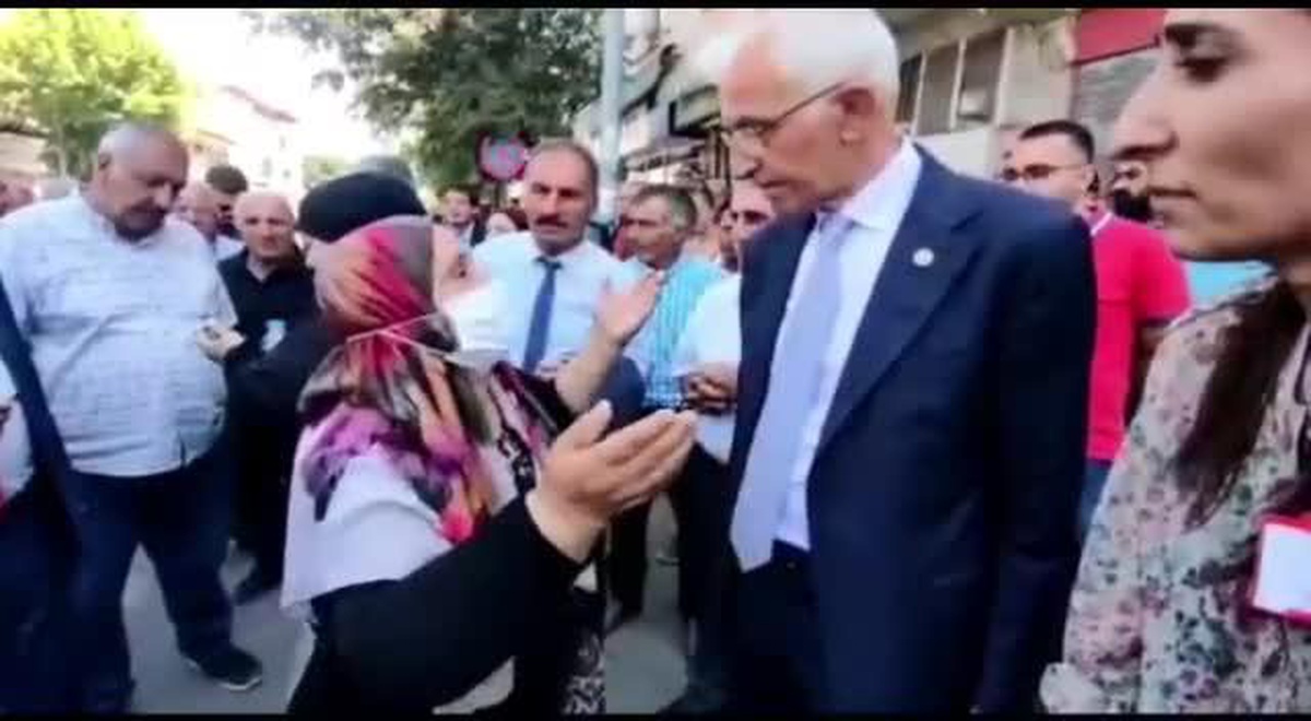 Erzurumlu Vatandaş: "3 Bin 500 Lira Emekli Maaşıyla 8 Tane Nüfusa Bakıyorum. Nasıl Durumum İyi Olabilir?"