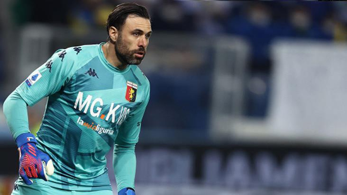 Fenerbahçe\'de kale için en güçlü aday İtalyan eldiven Salvatore Sirigu