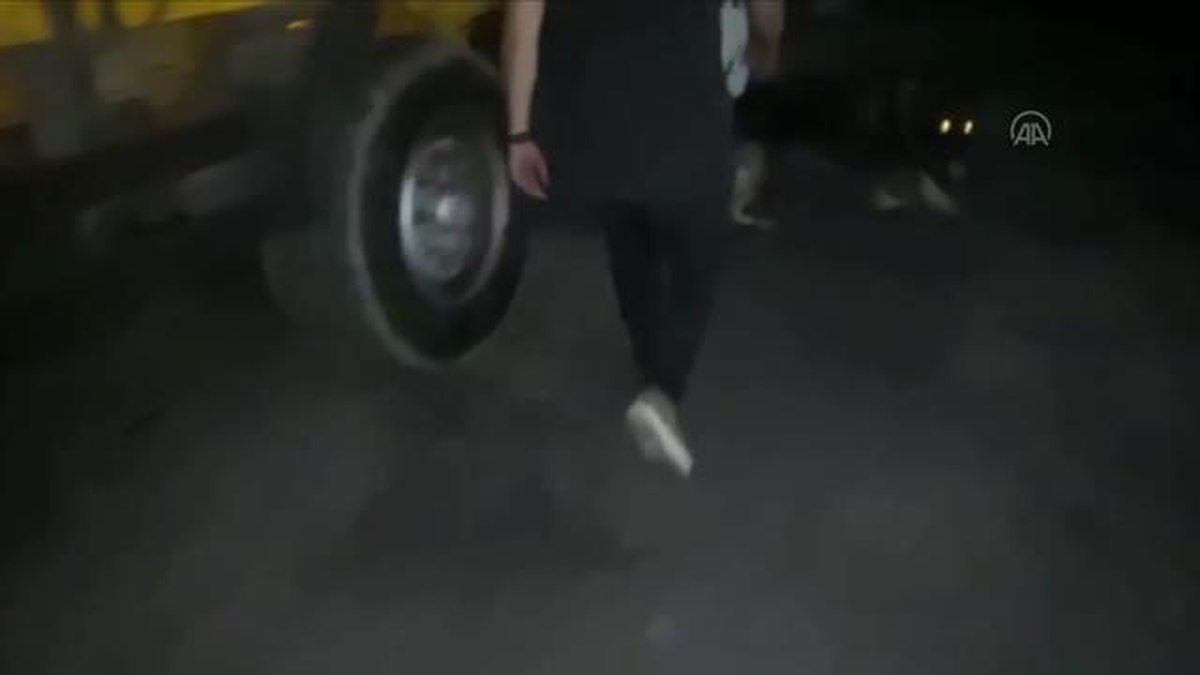 Gaziantep\'te tır lastiğine gizlenmiş gümrük kaçağı sigara ele geçirildi