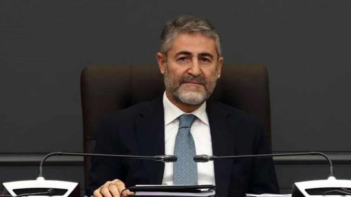 Hazine ve Maliye Bakanı Nureddin Nebati, 500 ve 1000 TL\'lik banknot iddialarını reddetti: Yanlı bilgi