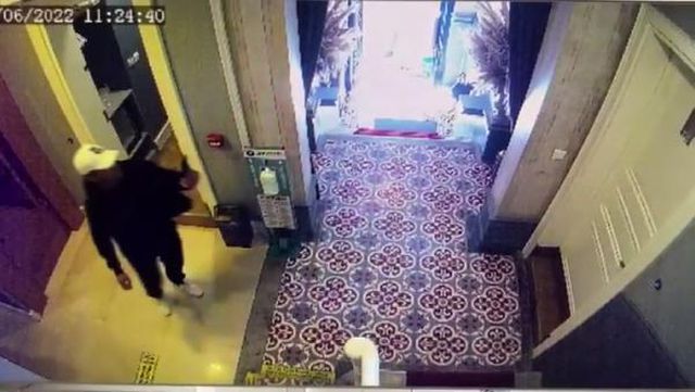 Meğer suikast hazırlığını böyle yapmışlar! Günlük evlerde saklanan İranlı ajanların keşif görüntüleri kamerada Meğer suikast hazırlığını böyle yapmışlar! Günlük evlerde saklanan İranlı ajanların keşif görüntüleri kamerada