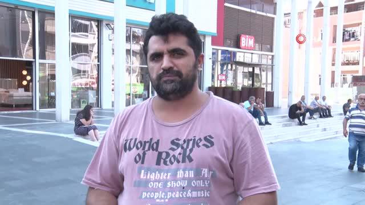 İstanbul\'da servis aracıyla bankaya giren sürücü İHA\'ya konuştu: "16-17 saniye hayatımda yoktu"