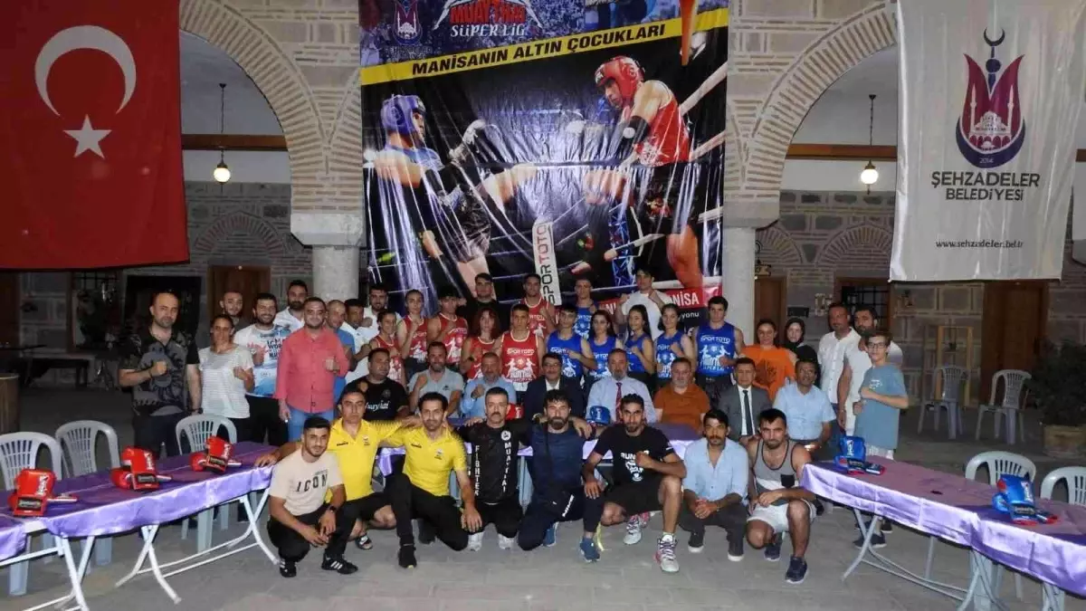 Muaythai sporcuları meydan okudu