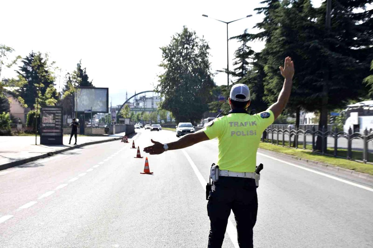Ordu\'da bir haftada yaklaşık 9 bin araç denetlendi