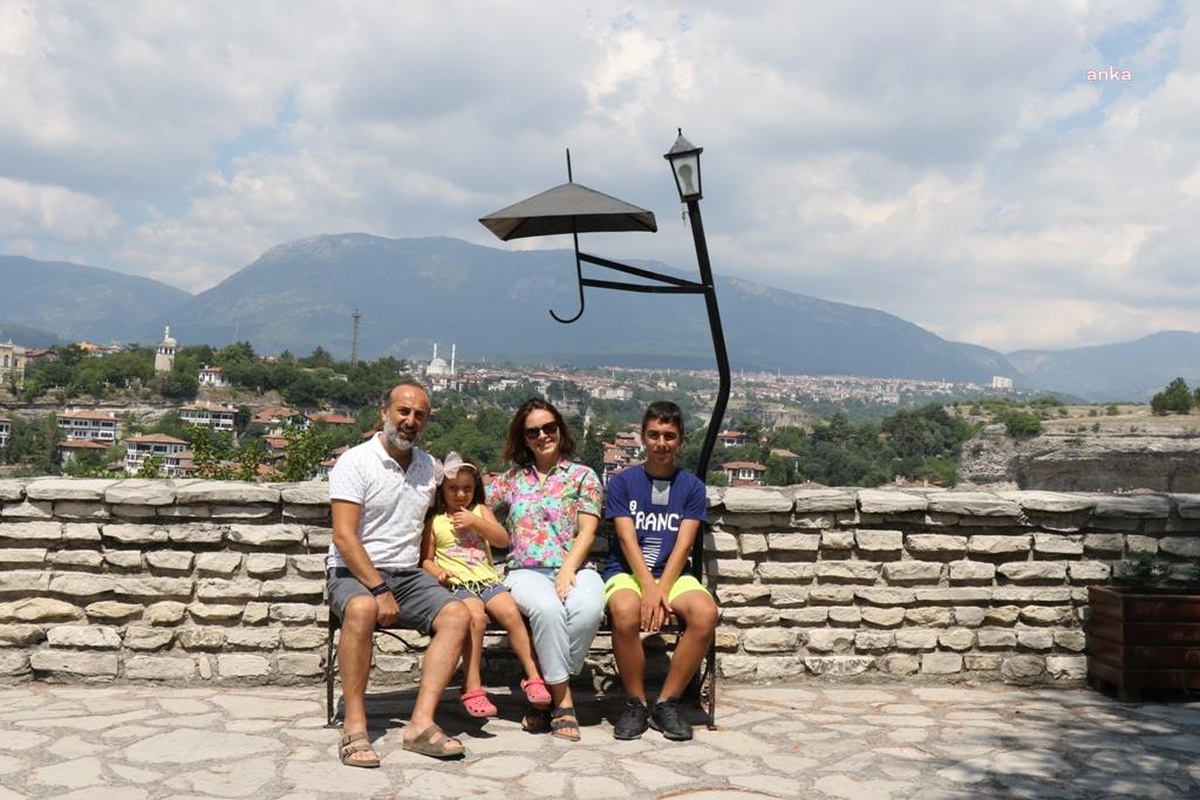 Safranbolu\'da Turistin Tercihi Hıdırlık Seyir Tepesi Oluyor