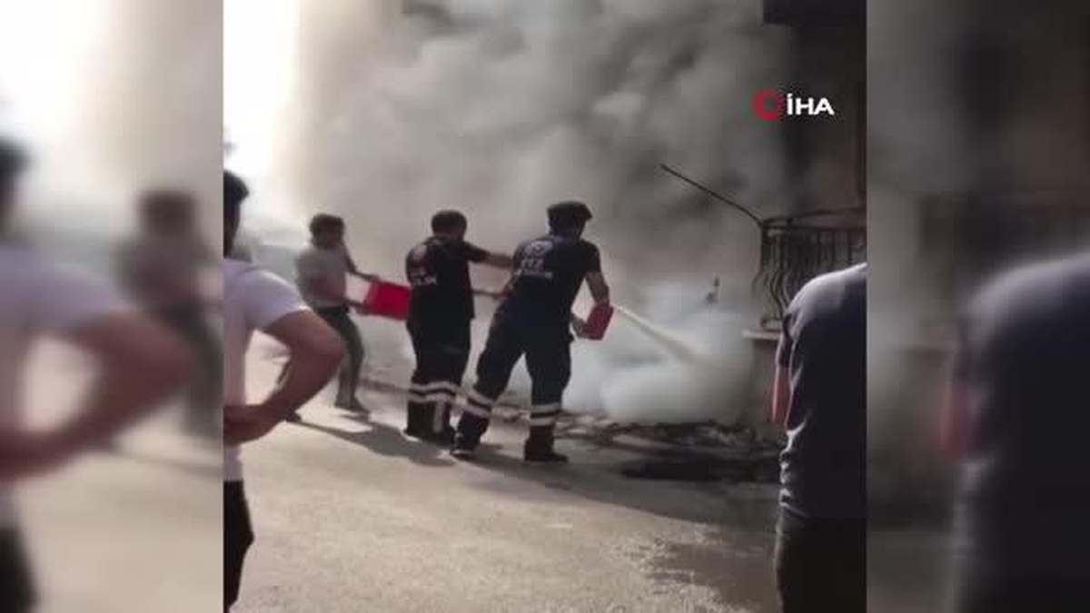 Şarj sırasında alev aldı, ilk müdahaleyi sağlık çalışanları yaptı