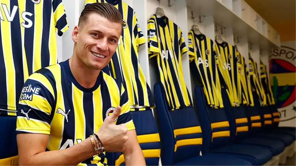 Fenerbahçe, Al-Ahli\'den sol bek Ezgjan Alioski\'yi kadrosuna kattı!