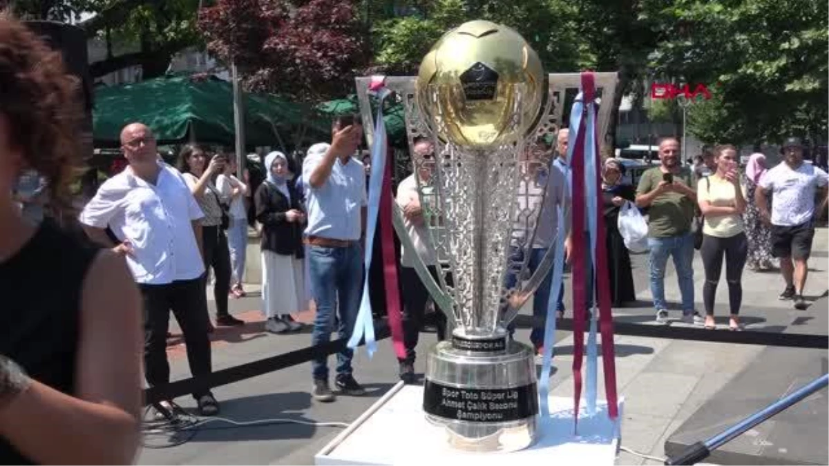 Trabzonspor\'da çifte kupayla kuruluş yıl dönümü kutlaması