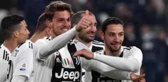 Galatasaray, aradığı stoperi İtalya'da buldu! Juventus'un yıldızı ile görüşmeler sürüyor