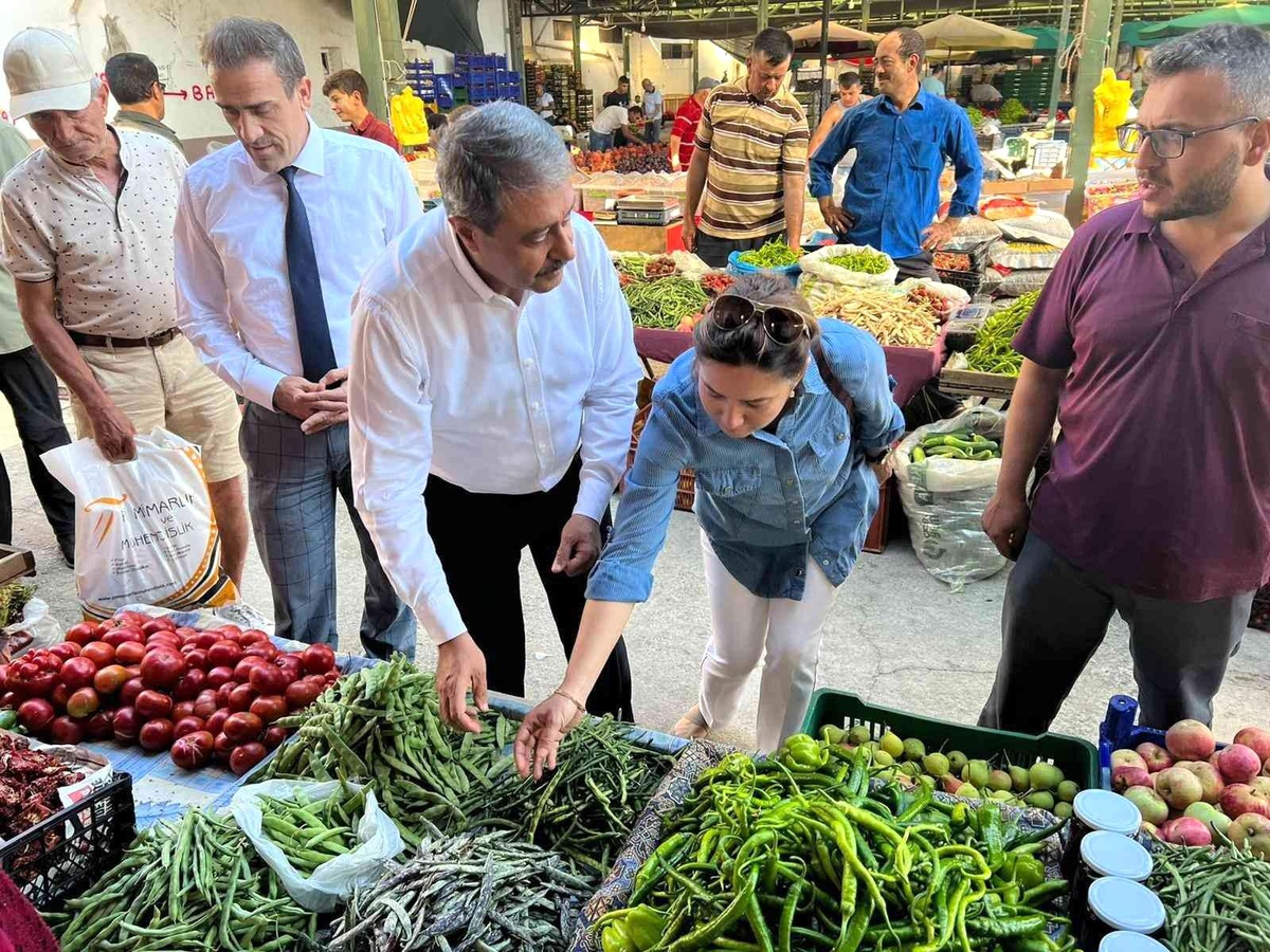 Vali Şıldak\'tan Burhaniye Pazarına ziyaret