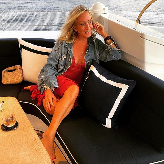 51 yaşındaki Saba Tümer, bikinili pozunu paylaştı 51 yaşındaki Saba Tümer, bikinili pozunu paylaştı