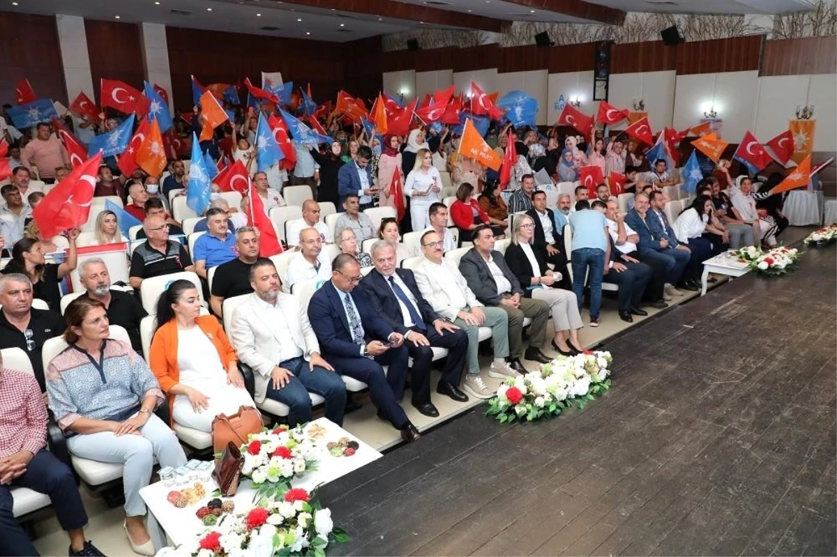 AK Parti İzmir\'de "Türkiye\'nin Kazanımları ve 2023\'ün Önemi\' programı Konak\'tan başladı