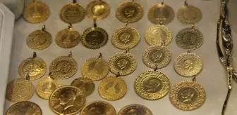 Güne yükselişle başlayan gram altın 1.019 lira seviyesinden satılıyor