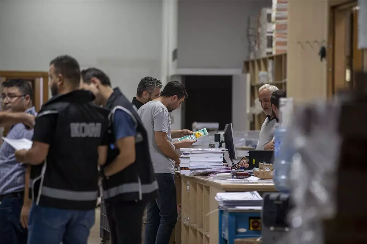 KPSS skandalına yönelik yayınevine düzenlenen operasyondan ilk görüntüler geldi!