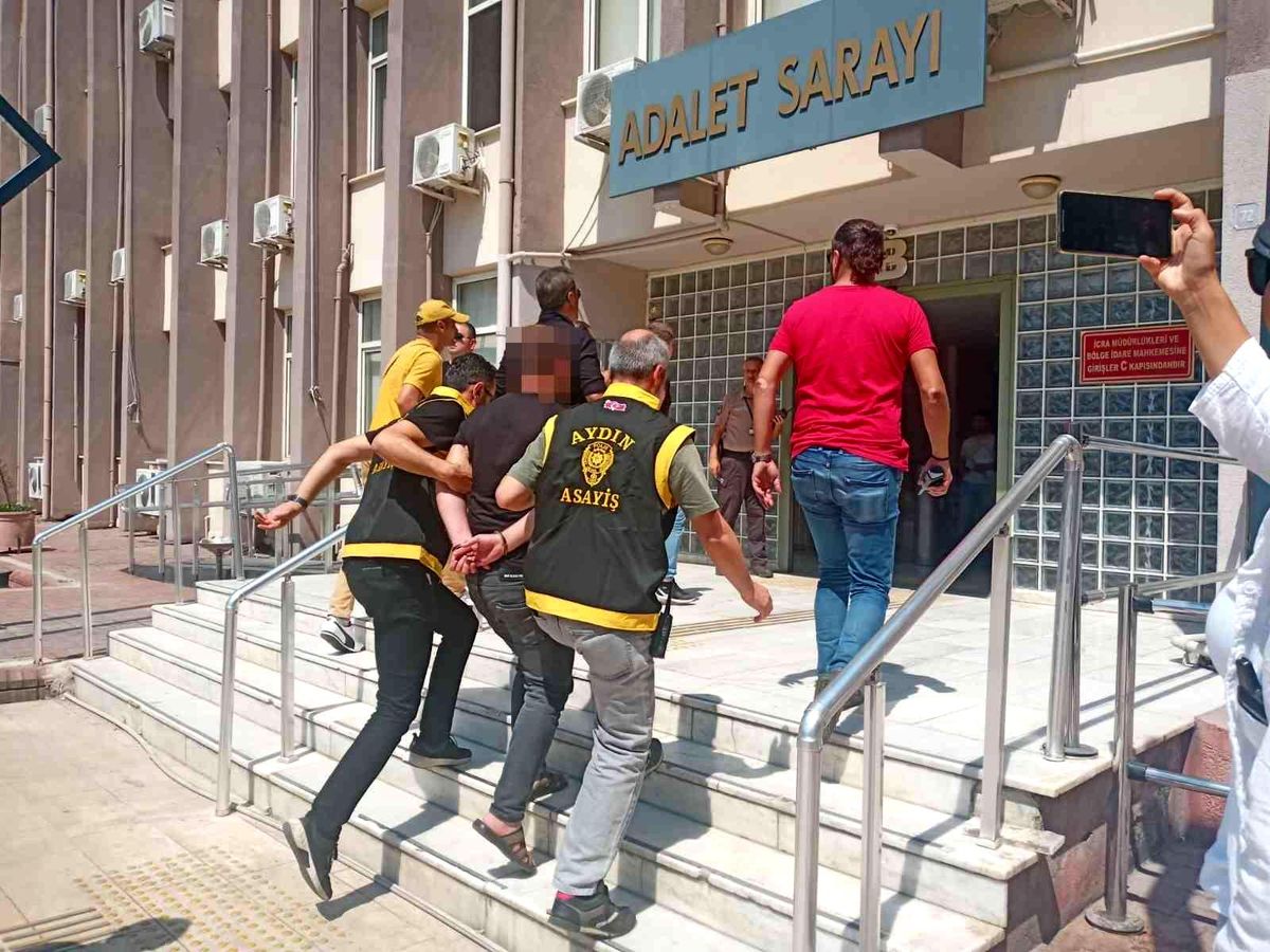 AVM\'deki silahlı kavganın şüphelileri adliyeye sevk edildi