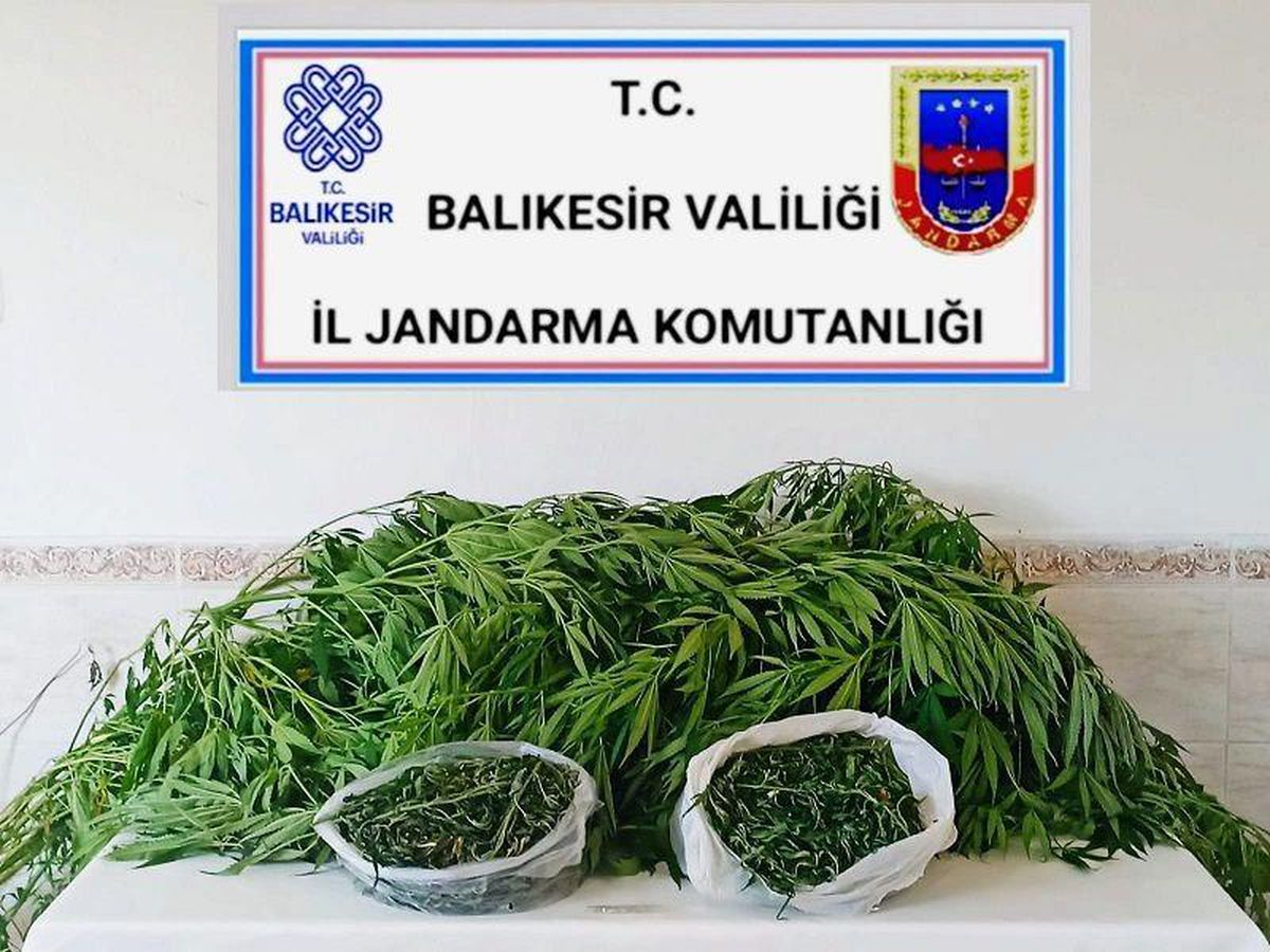 Bandırma\'da uyuşturucu operasyonu: 1 kilogram uyuşturucu madde ele geçirildi