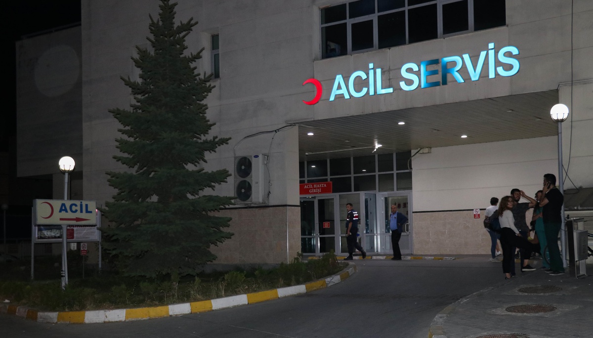 Bolu\'da gıda zehirlenmesi şüphesiyle hastaneye kaldırılan işçilerden 2\'si daha taburcu edildi