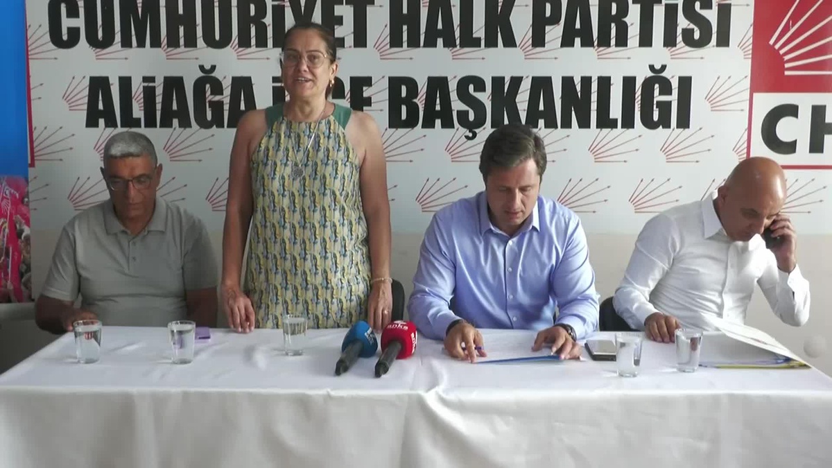 Deniz Yücel\'den Asbestli Gemi Tepkisi: "Bu Zehir Ticaretinden Yol Yakınken Dönün. Bu Zehir Bombasını Aliağa ve İzmir\'in Ortasında Patlatmayın"
