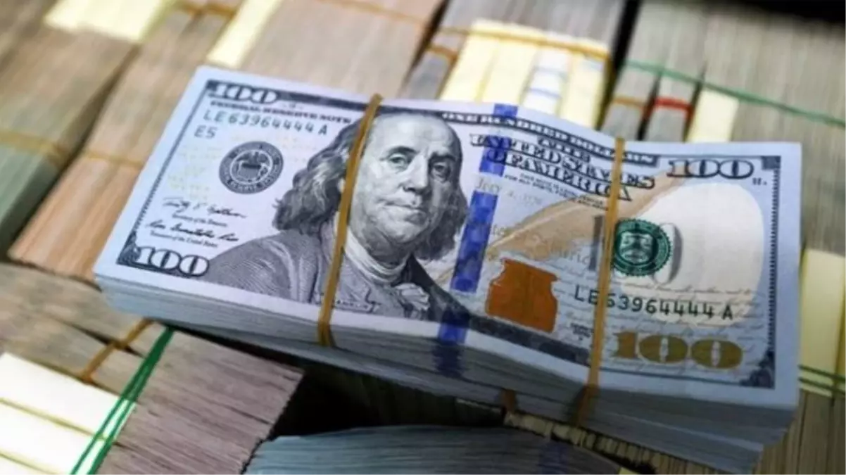 Güne yatay seyirle başlayan dolar 17,95 liradan alıcı buluyor