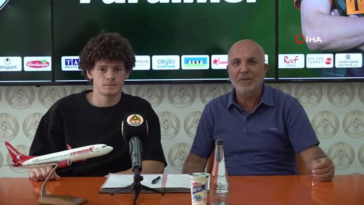 Erencan Yardımcı, 1 yıl daha Alanyaspor\'da