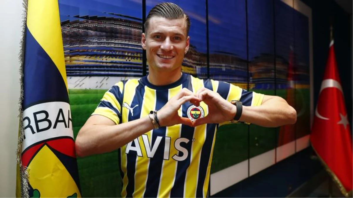 Fenerbahçe\'nin yeni transferi Ezgjan Alioski\'nin ismi tartışma konusu oldu! Paylaşılan video ile durum netlik kazandı
