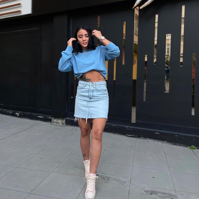 Güzel boksçu Sabriye Şengül siyah bikinili pozlarıyla hayran bıraktı