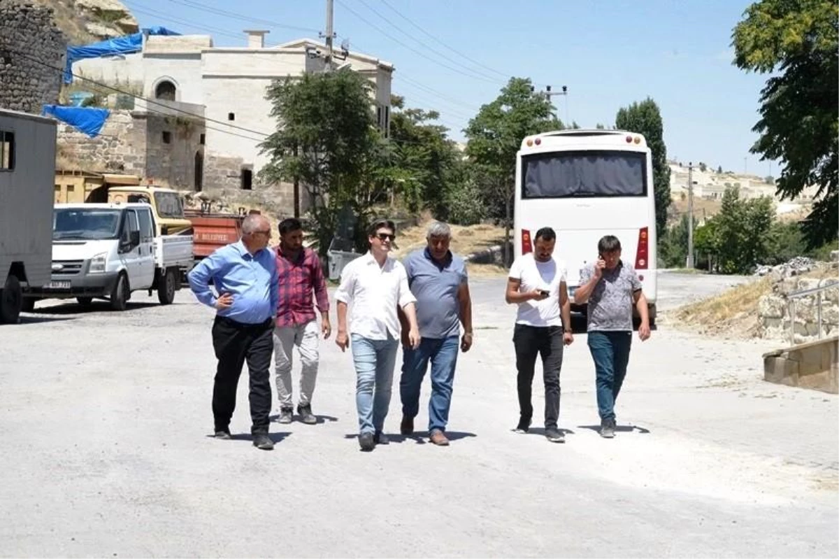 Kaymakam Maraşlı, "En iyi Turizm köyü" Mustafapaşa köy meydanında incelemelerde bulundu