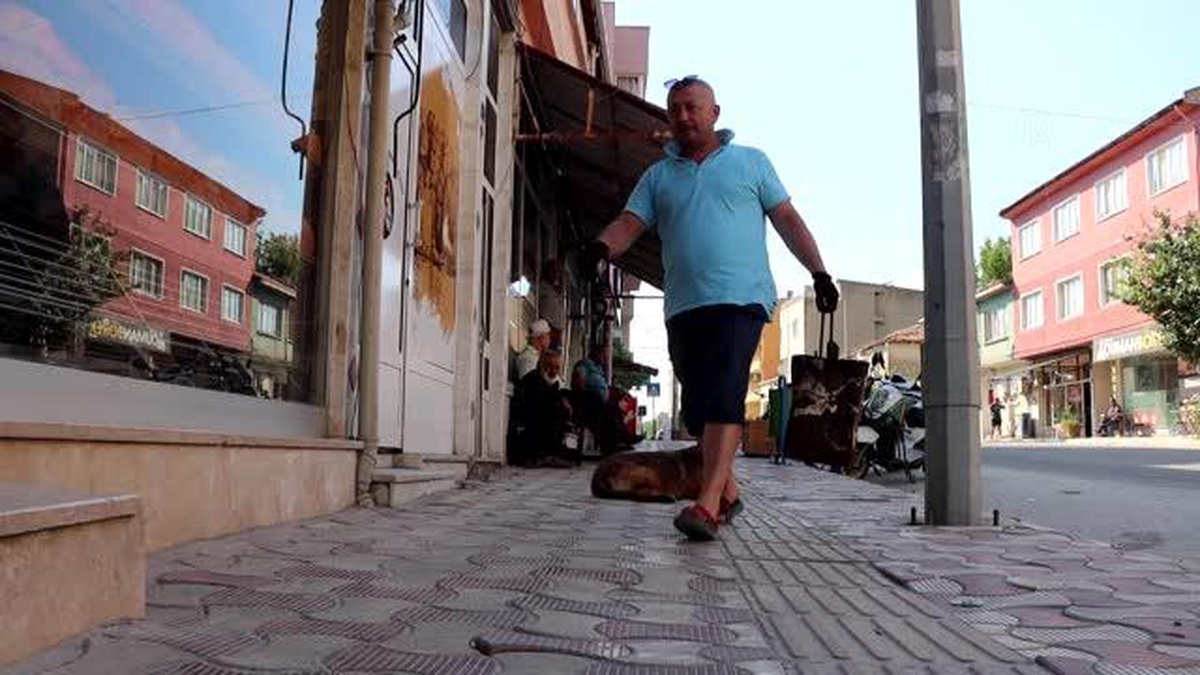 Kokusuyla ve tadıyla cezbeden sokak lezzeti: Kokoreç