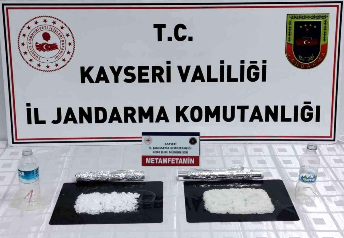 Kuru pasta kutusu içerisinde uyuşturucu ticareti