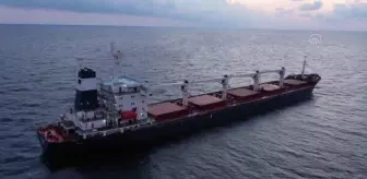 Razoni kuru yük gemisi İstanbul Boğazı Karadeniz girişine ulaştı