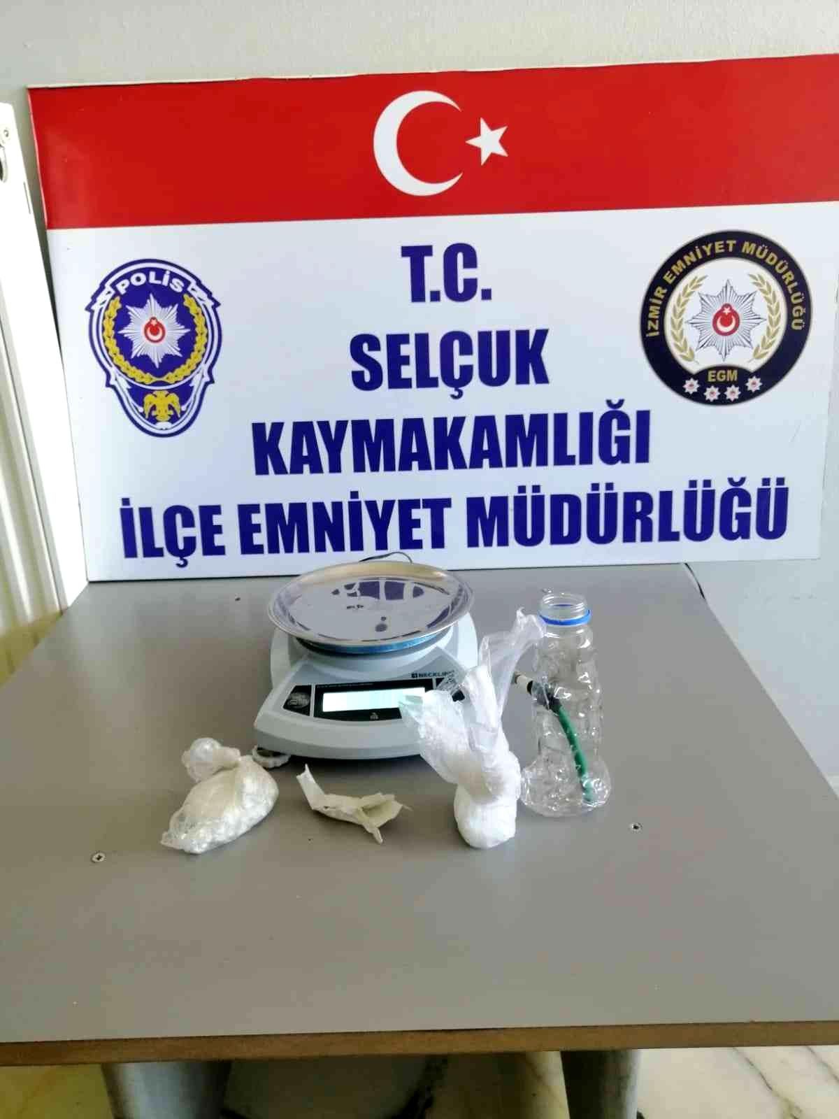 Selçuk\'ta uyuşturucu operasyonu