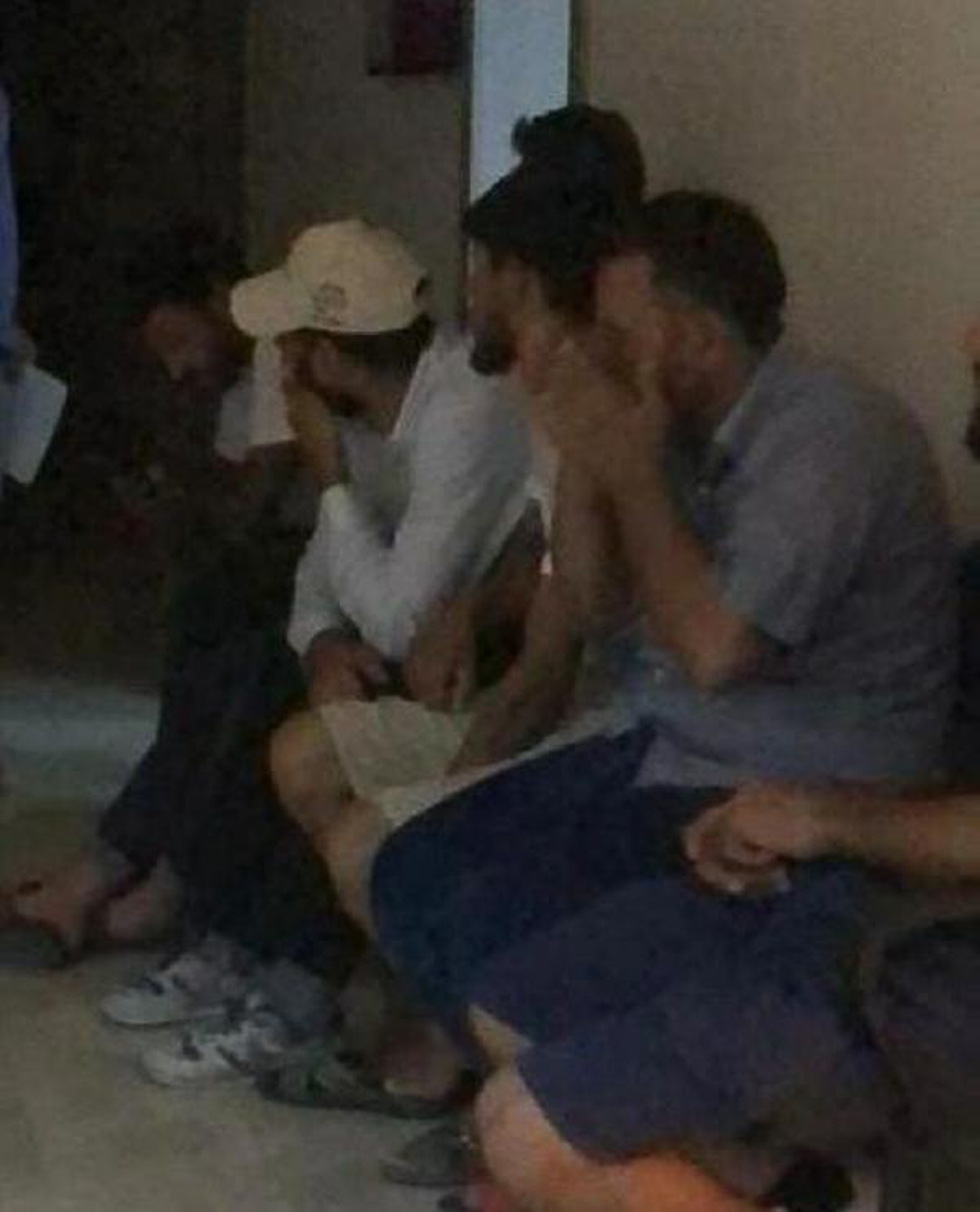 Suriyeliler arasında çıkan \'telefon alışverişi\' kavgası kamerada; 6\'sı sınır dışı edildi
