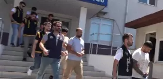 Yunanistan'a kaçmaya çalışan 3'ü terör örgütü üyesi 6 şüpheli ile 5 organizatör, Balıkesir'de yakalandı