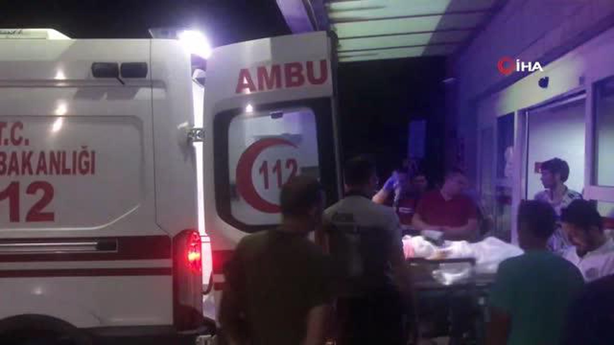 Yunanistan\'ın geri ittiği bottaki hamile göçmen, meriç nehri ortasında doğum yaptı