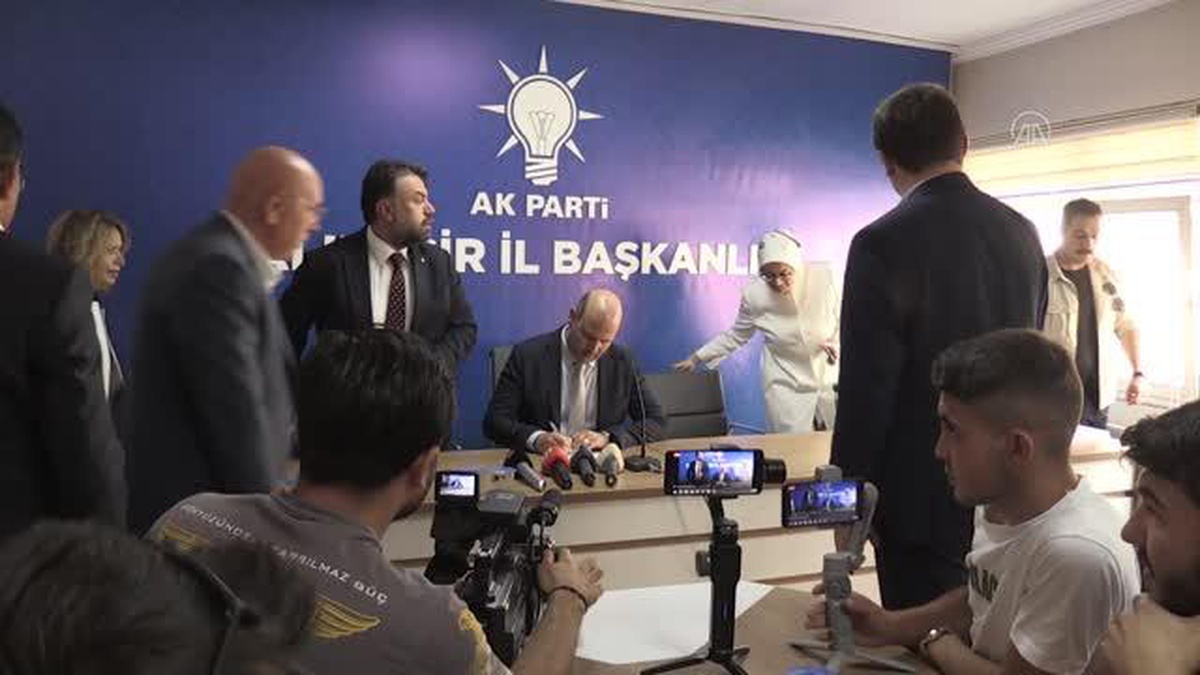 AK Parti Genel Başkan Yardımcısı İleri, partisinin Balıkesir il başkanlığını ziyaret etti Açıklaması