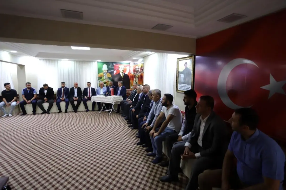 BBP Genel Başkanı Destici: "Türkmen Alevi Bektaşi Vakfına yapılan saldırı bir provokasyondur"