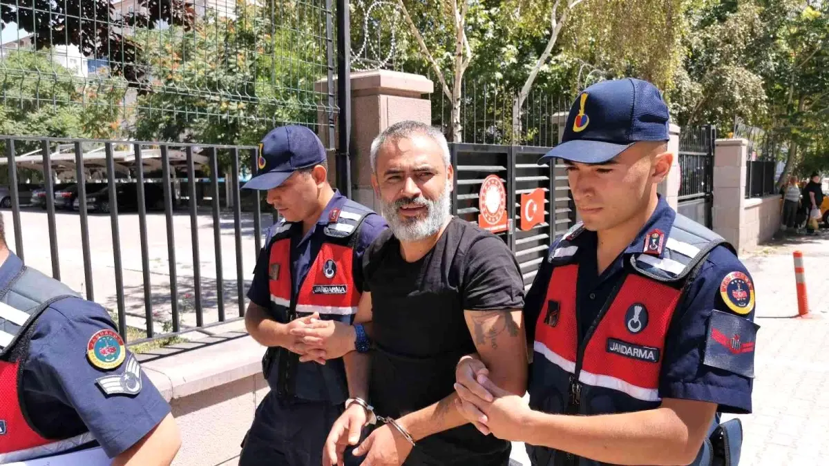 Cinayetten hüküm giyen firariden pişkin savunma! "Neden teslim olmadın?" sorusuna "Daha çağırmadılar ki" dedi