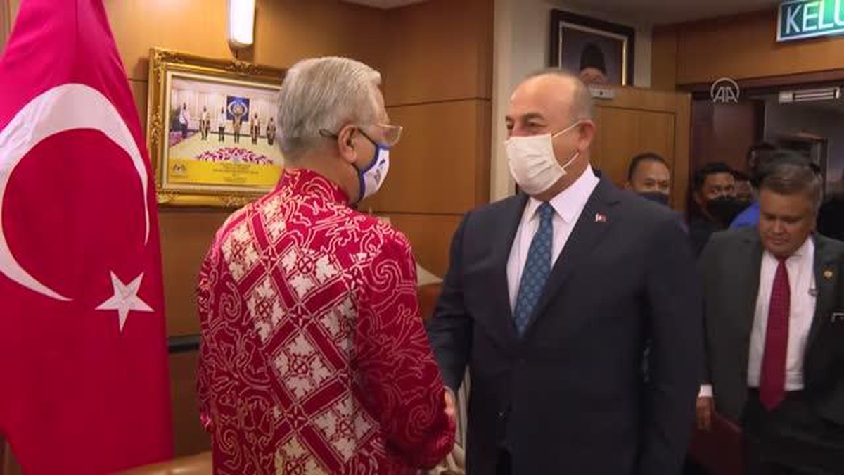Dışişleri Bakanı Çavuşoğlu Kuala Lumpur\'da