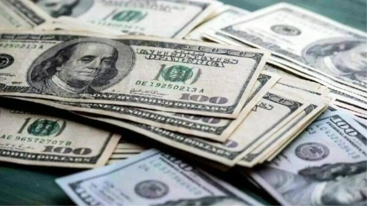 Yeni güne düşüşle başlayan Dolar/TL, 17,95 seviyesinden işlem görüyor