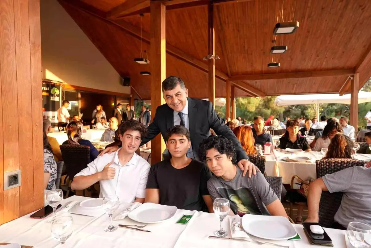 Fadıloğlu, Gaziantep\'in gururlarıyla buluştu