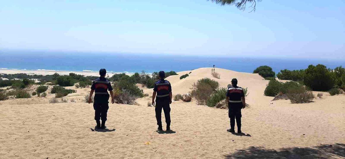 Jandarma Kaş Patara\'da göz açtırmıyor