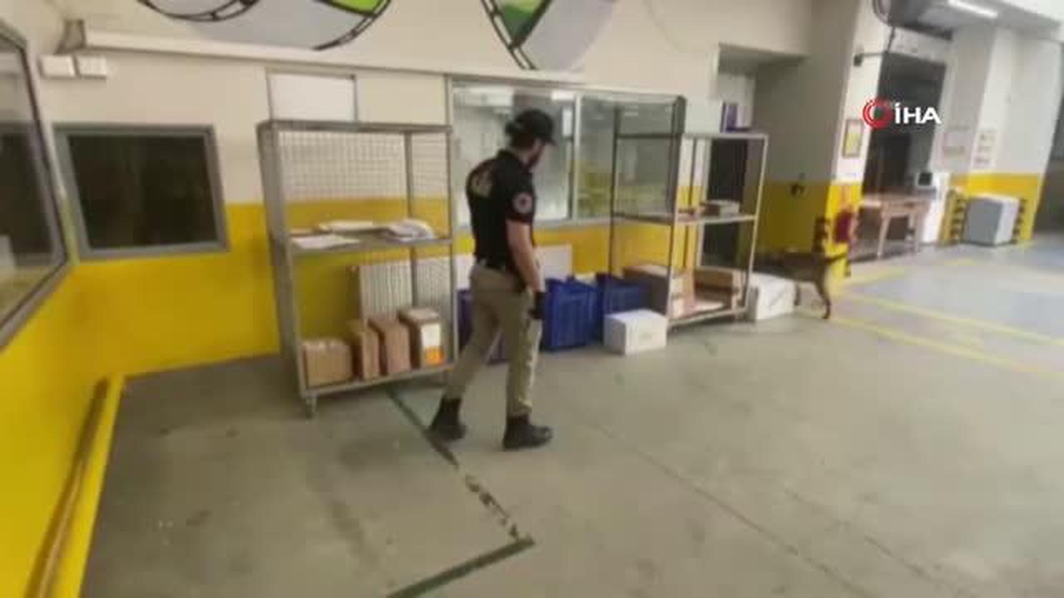 Kargoyla İngiltere\'ye uyuşturucu sevkiyatına polis engeli