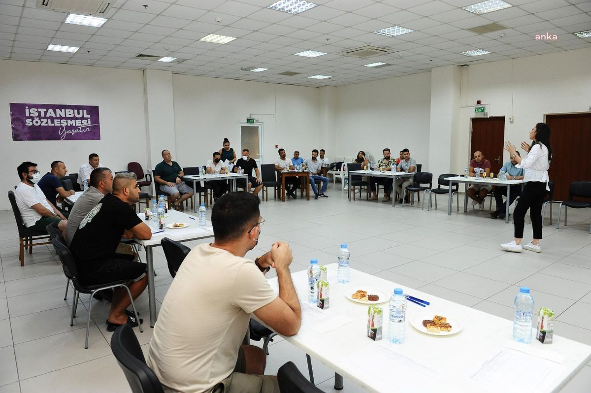 Karşıyaka Belediyesi\'nden "Babalık" Eğitimi